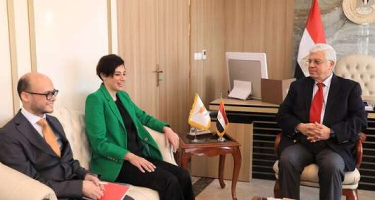 وزير التعليم العالى يبحث مع سفيرة قبرص دعم علاقات التعاون الأكاديمى والبحثى