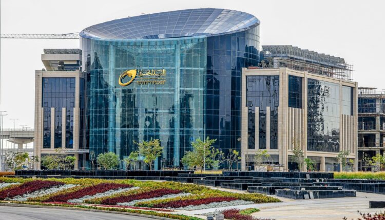 "هيئة البريد توضح حقيقة فتح باب التقديم لمدارس البريد 2025"