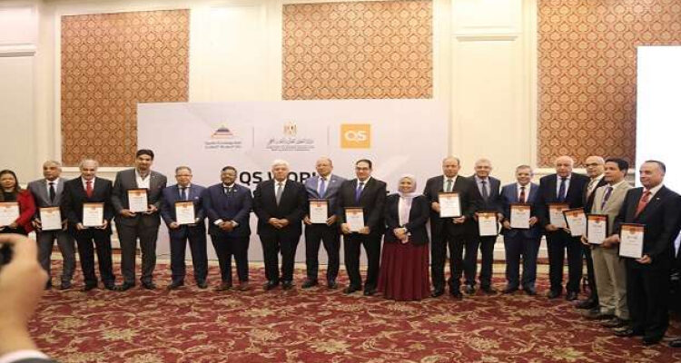 وزير التعليم العالى يكرم 20 جامعة مصرية مدرجة فى النسخة العامة لتصنيف QS لعام 2025