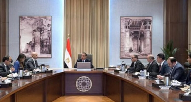 رئيس الوزراء يُتابع مع وزير التربية والتعليم عددًا من ملفات العمل