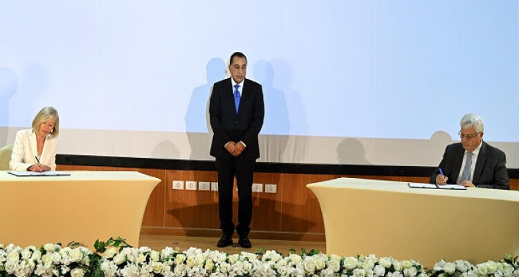 رئيس الوزراء يشهد توقيع اتفاقية تعاون بين منظمة اليونسكو ووزارة التعليم العالي والبحث العلمى فى مصر